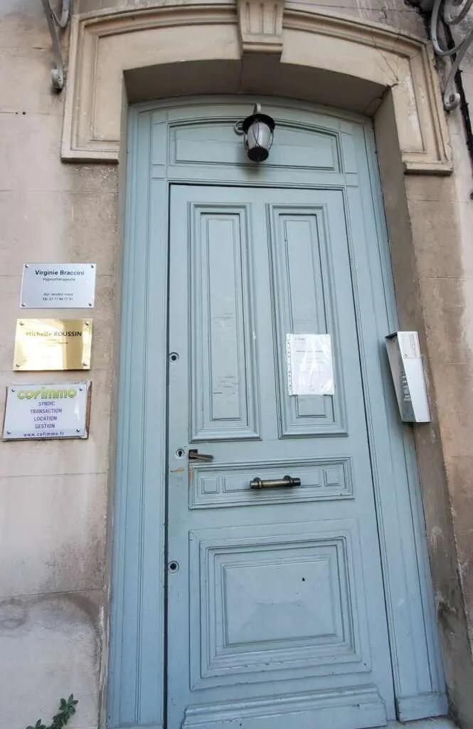 Entrée du cabinet de Virginie Braccini à Salon-de-Provence